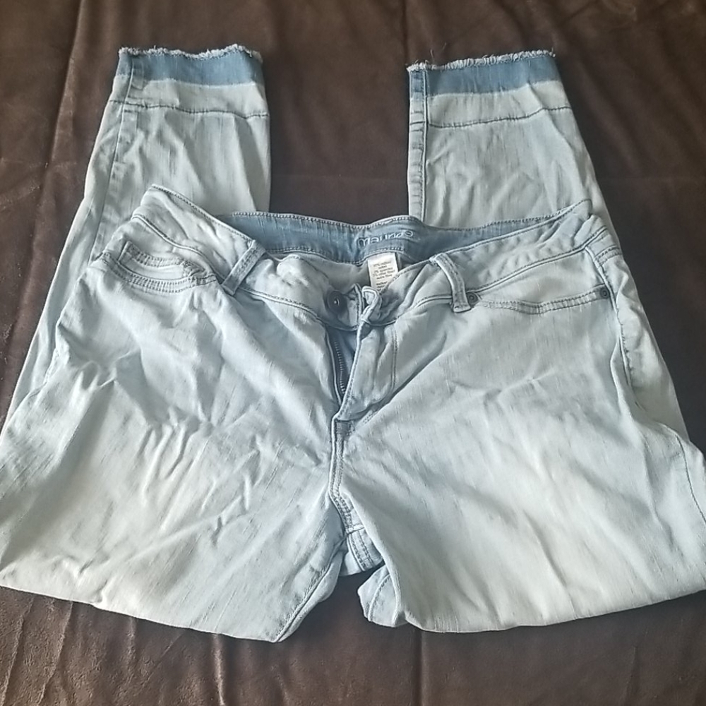 Maurices Light Blue Capris